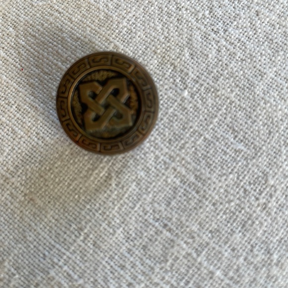 Lot of 6 antique/vintage brass buttons - Picture 8 of 13